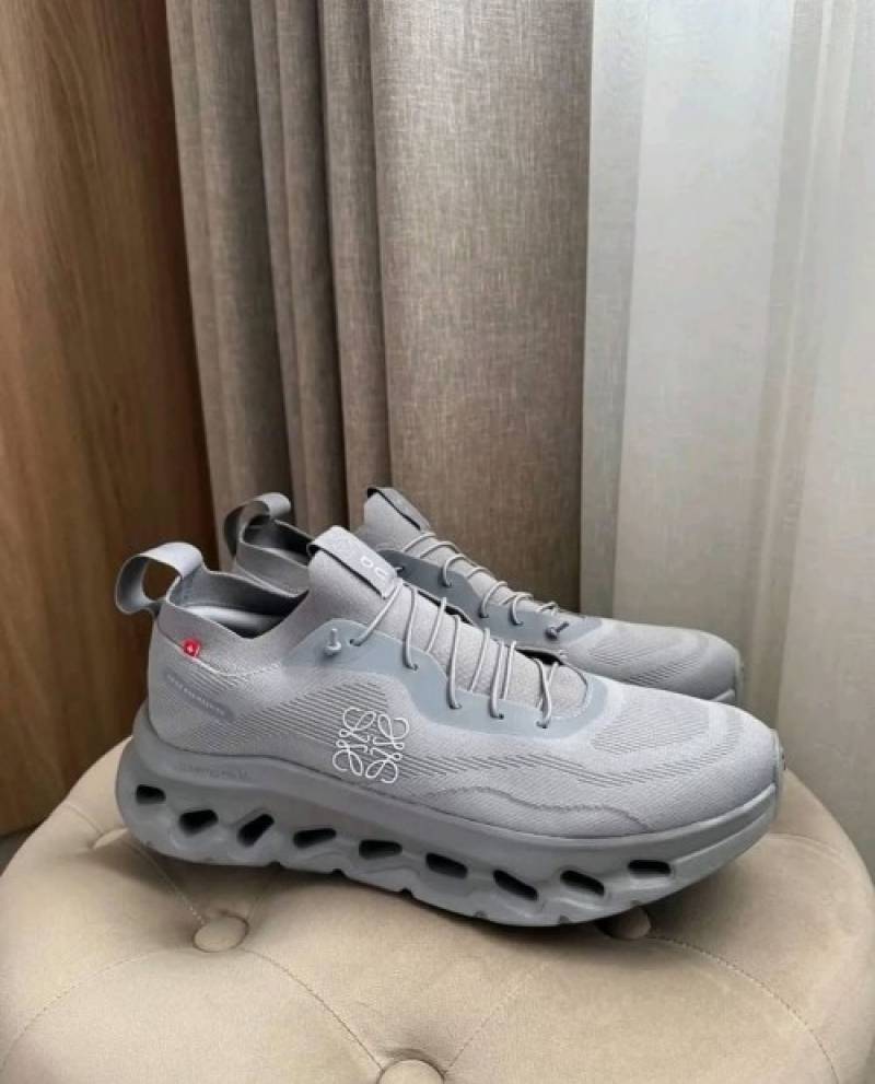 LOEWE X ON Cloudtilt 2 0 Grey