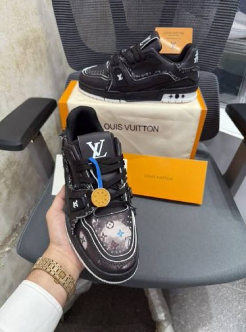 LOUISS VUITTON CIVILIST TRAINER 2025