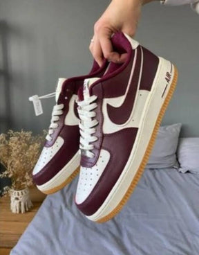 nike Air force 1 07 lv sail maroon