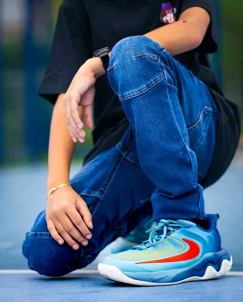 Nikee Giannis Immortality 4 JR