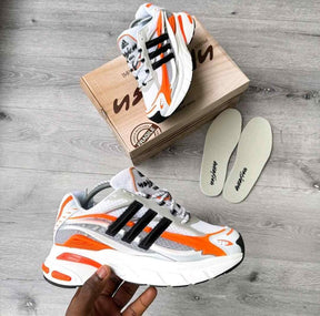 Pharrell Williams x adidasss Jellyfish Blanc orange