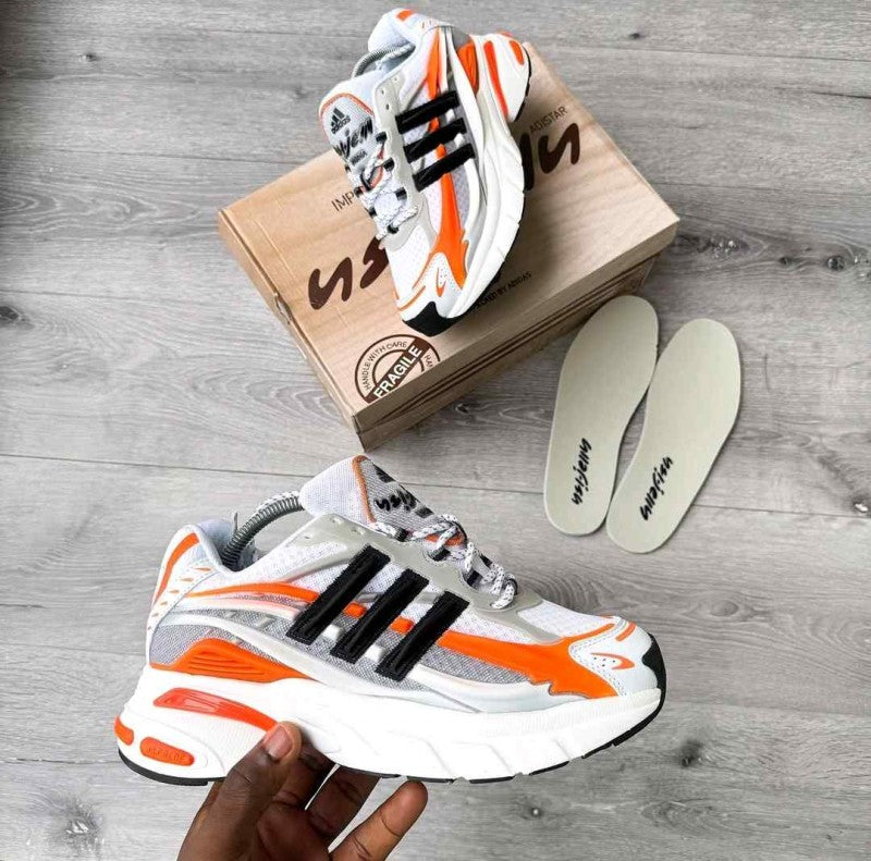 Pharrell Williams x adidasss Jellyfish Blanc orange