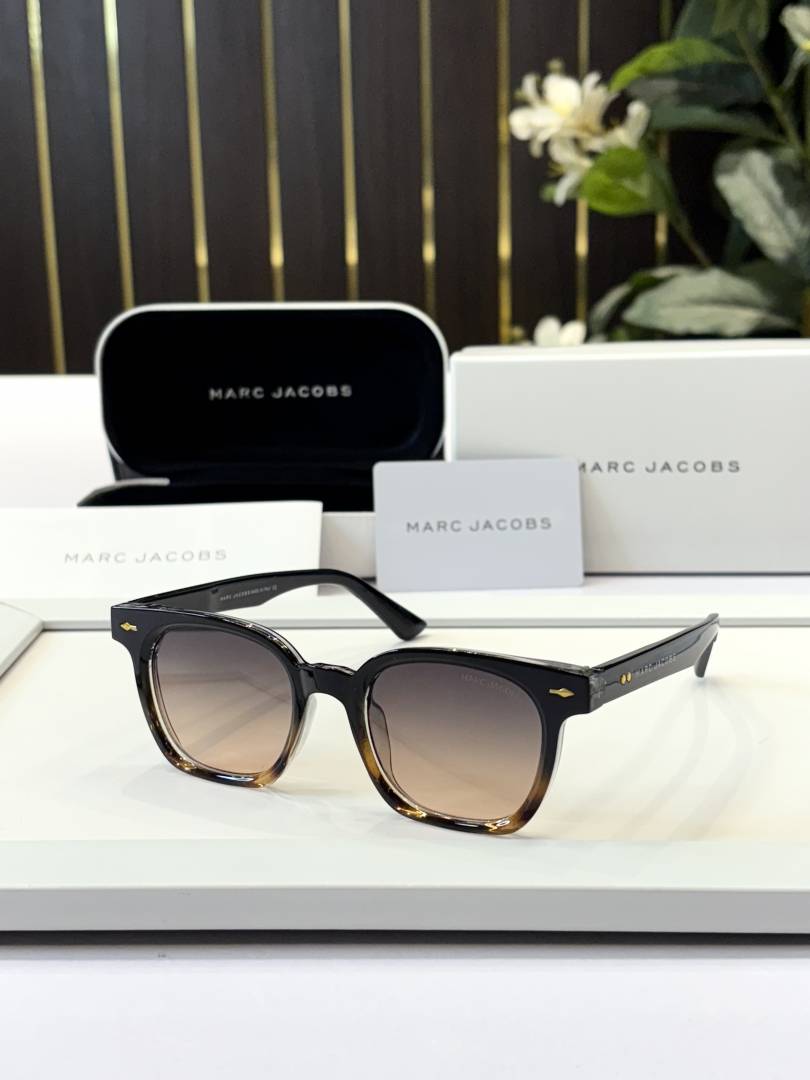 Marc jacobs M11-14 brown blk