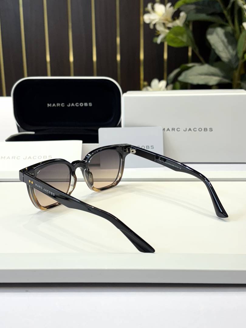 Marc jacobs M11-14 brown blk