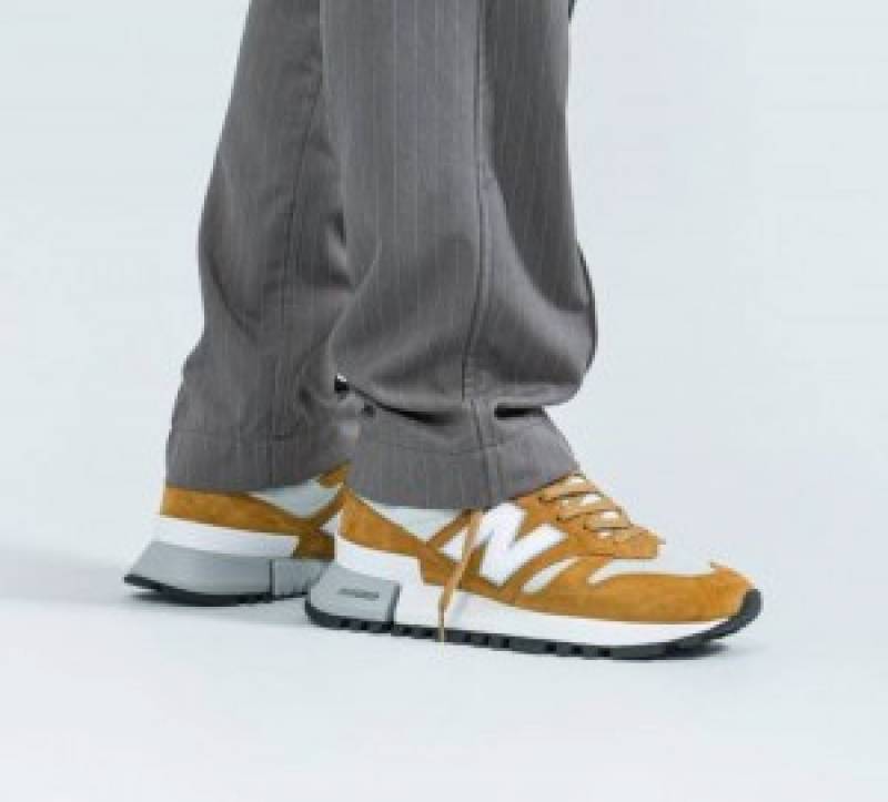NewBalance RC1300 tan