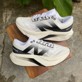 NEWBALANCE FUELL CELL ELITE V4 WHITE black