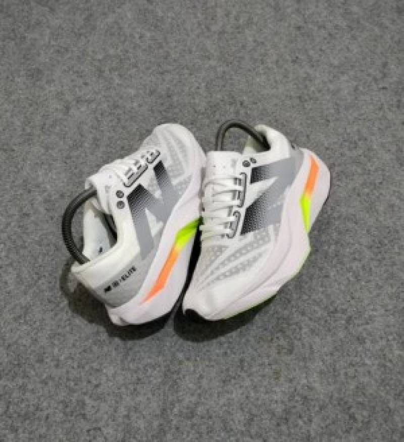 NEWBALANCE FUELL CELL ELITE V4 WHITE