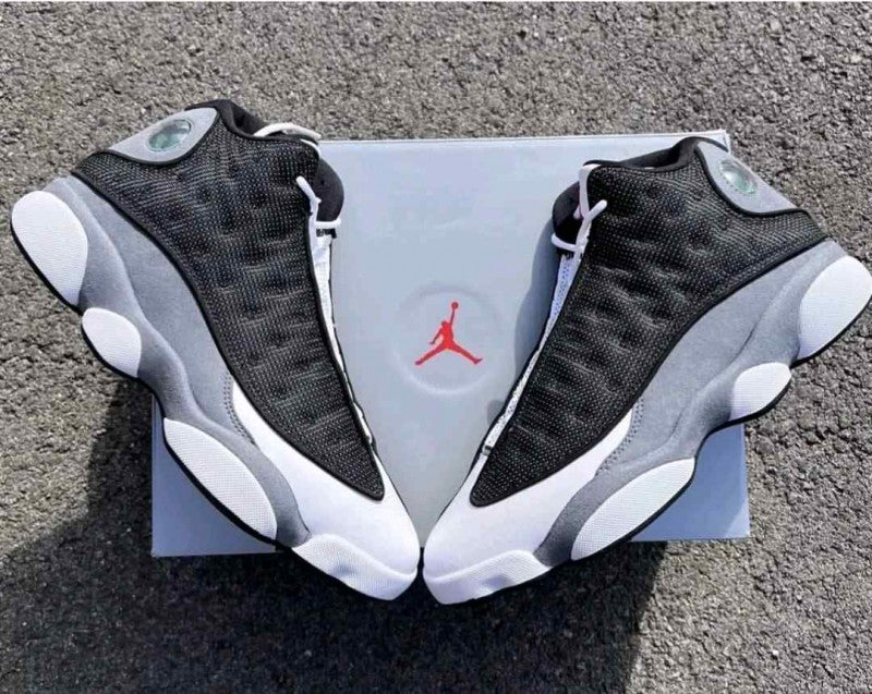 Nik.e Air jordan.n retro 13 Black Flint