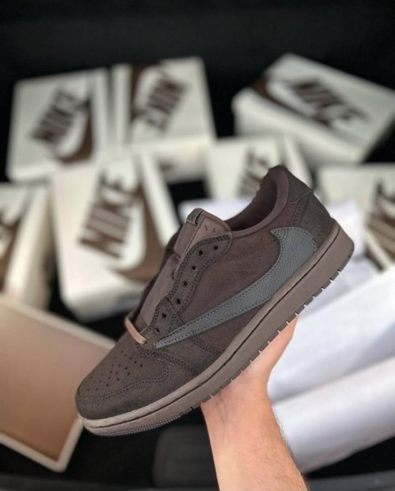 Travis Scott x Air Jordan 1 Retro Low OG SP Velvet Brown
