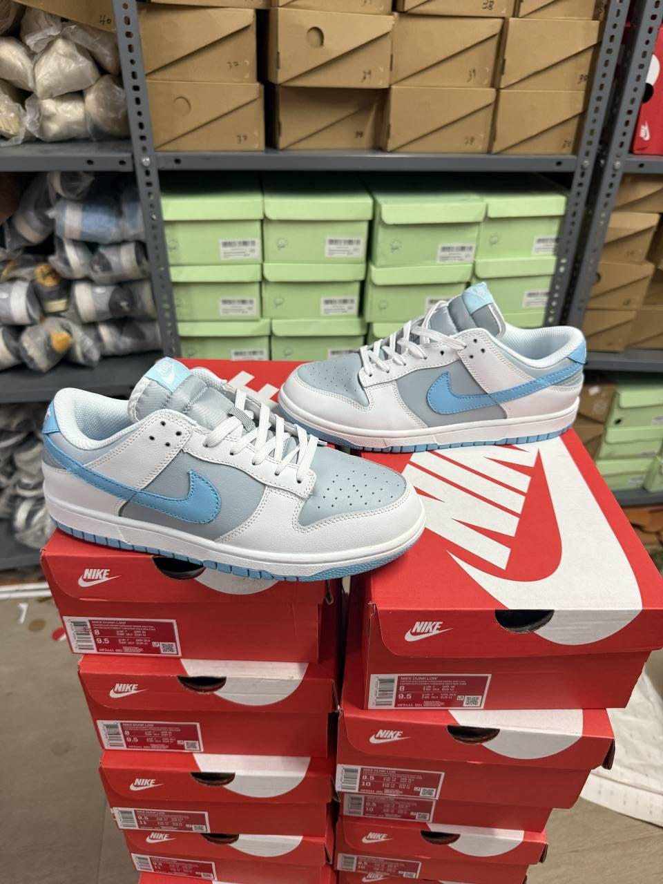 Nikke SB Dunk Low Photon DustSmoke Grey