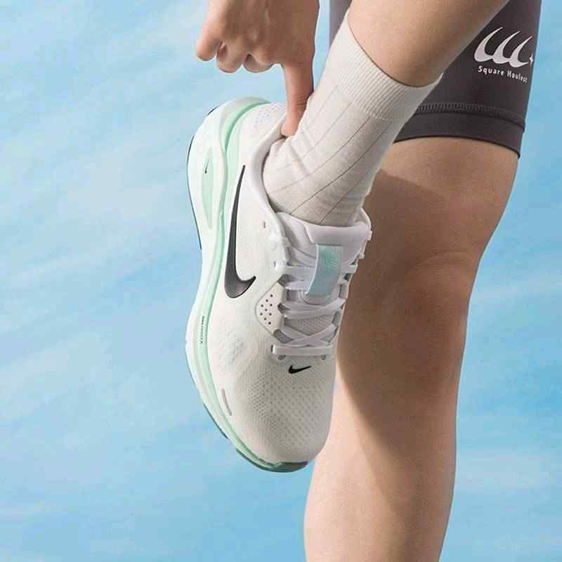 Nike Structure 26 Mint Foam 789