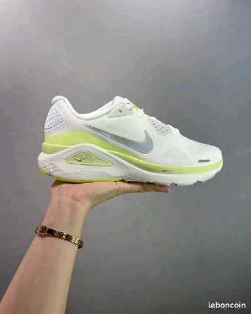 Nike Structure 26 White Barely Volt 790