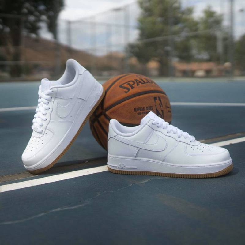 Nik.e Air Force 1 07 White Gum