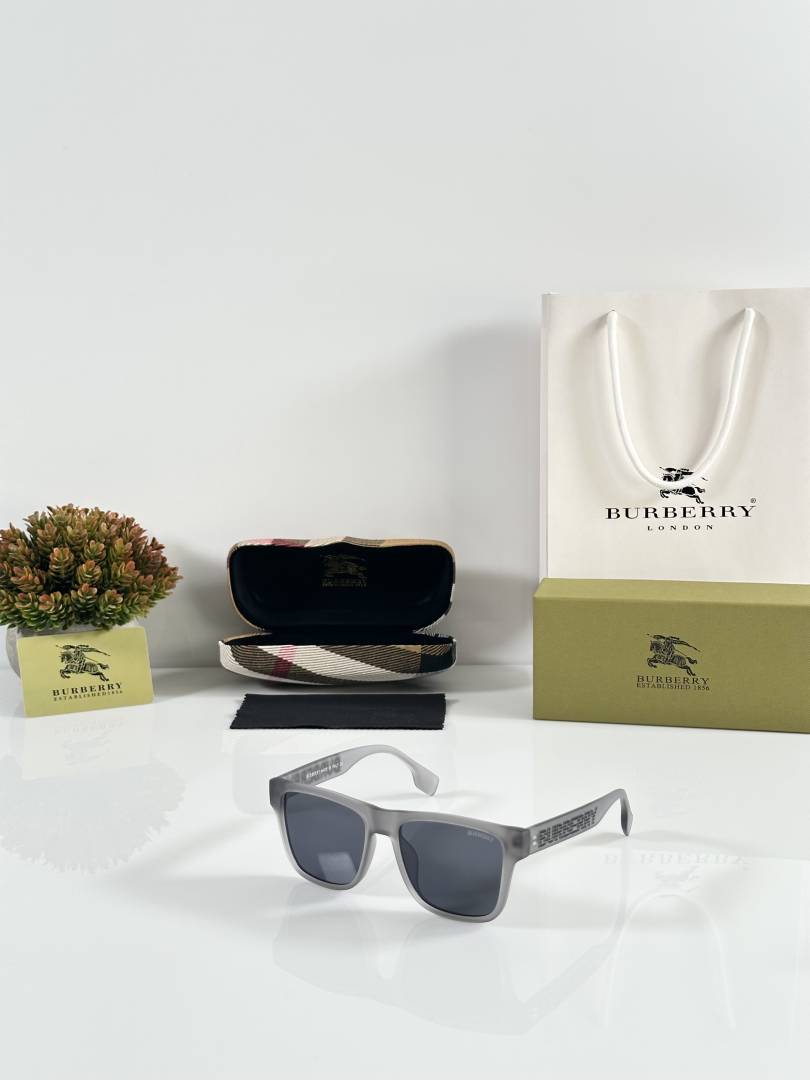 Burberry 4458 Grey Black
