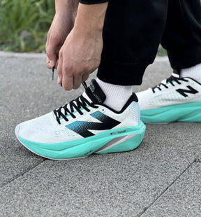 NEW BALANCE FUELCELL SUPERCOMP TRAINER V3  CYBER JADE