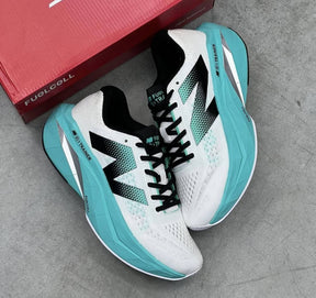 NEW BALANCE FUELCELL SUPERCOMP TRAINER V3  CYBER JADE