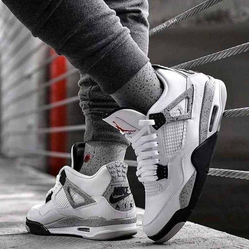 Air Jorda.n Retro 4 White Cement
