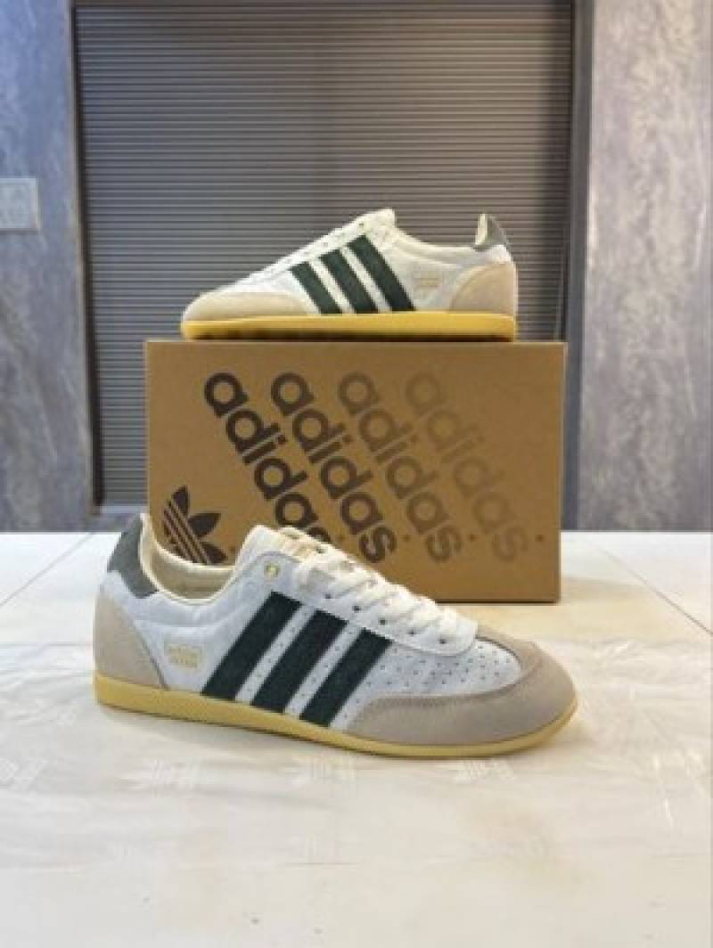 Adidas Originals Japan W Off White Collegiate Green Casual Shoes