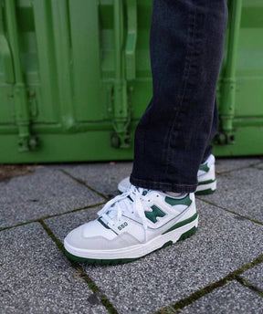New Balanc e 550 White Green Mens