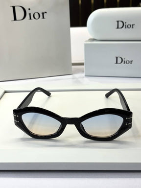 Dior 3584 for her