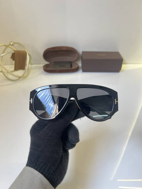 Tomford 6154 black
