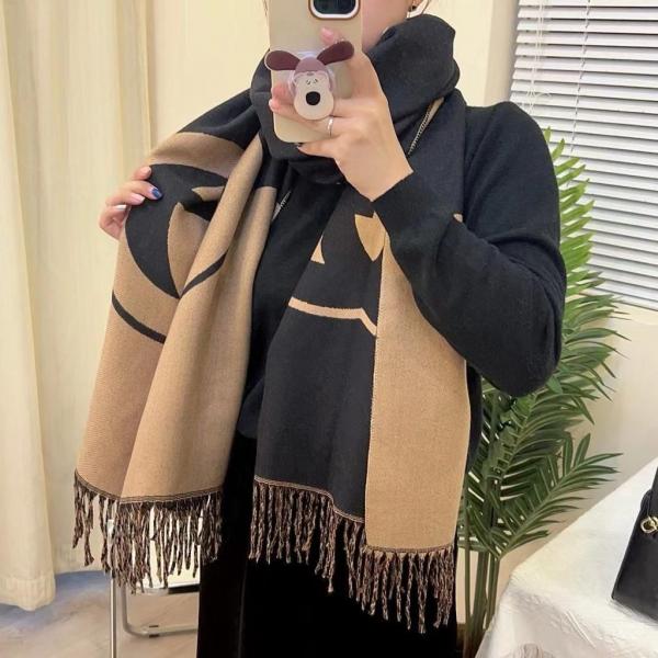 Gucci GG17 Woollen Unisex Scarf With Plain ZipLock Bag
