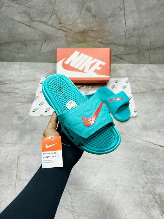 NIKE AIR-MAX LEBRON PREMIUM-SLIDE-SKY-BLUE