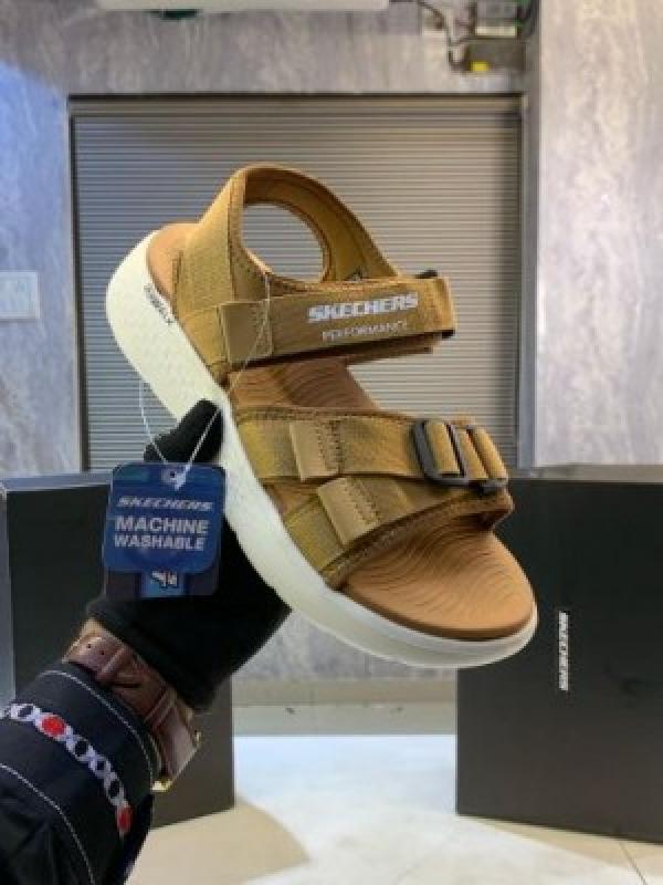 Skechers--Go-Walk-tan-white-Premium-Sandal