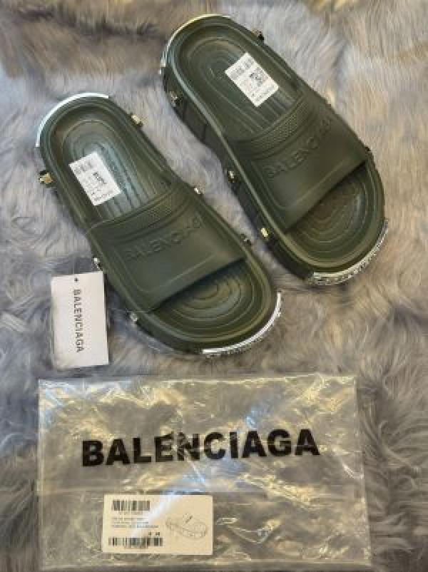 Balenciaga Clog Pool Embossed Logo Premium gren Slides