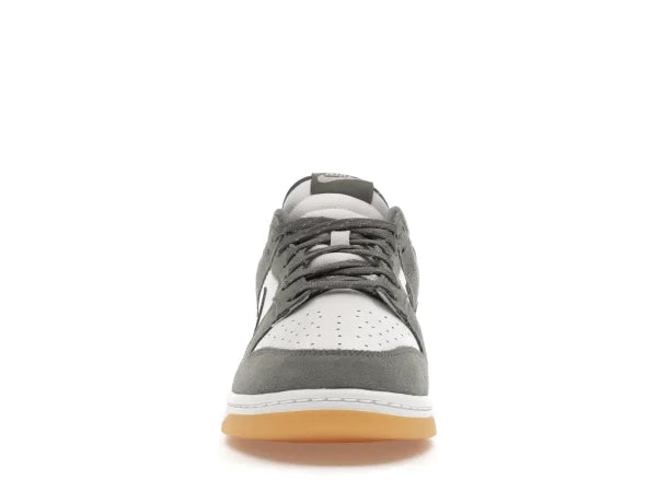 DNK LOW SMOKE GREY GUM