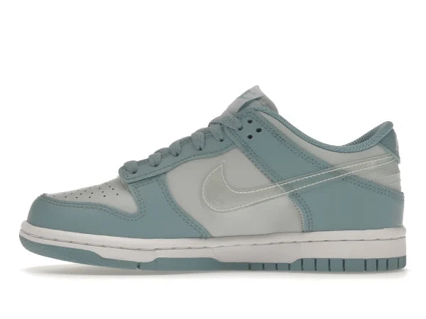 DNK LOW CLEAR BLUE SWOOSH