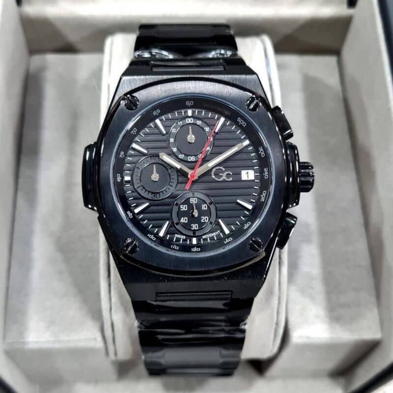 GUESS Round Chrono