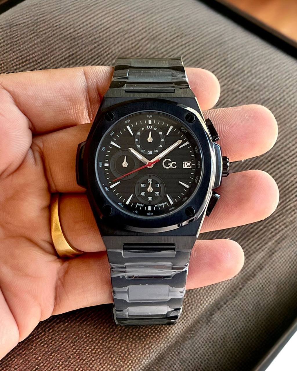GUESS Round Chrono