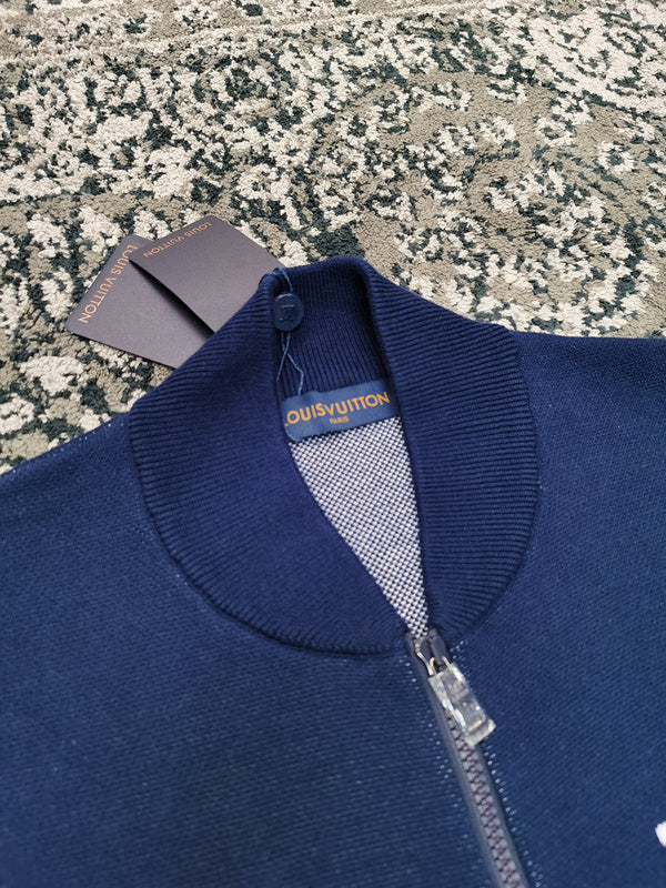 LV Jacket 102325