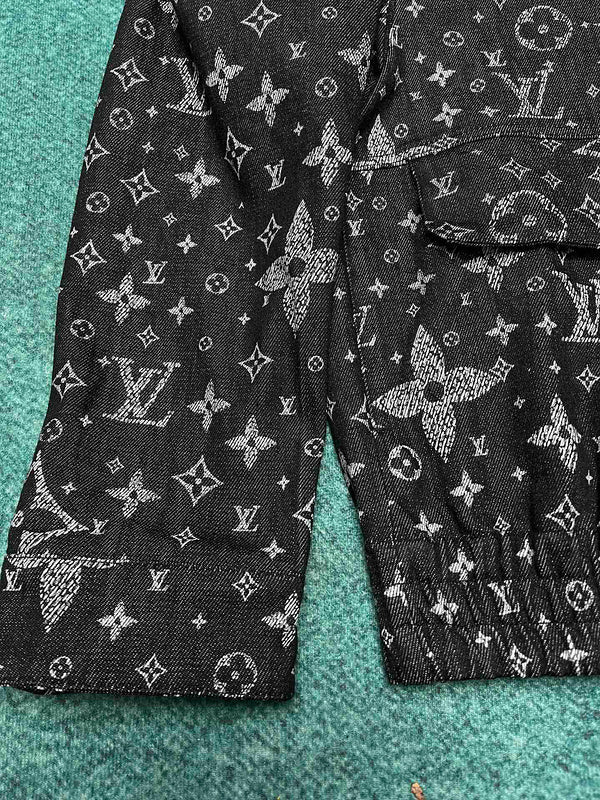 LV Jacket 110322