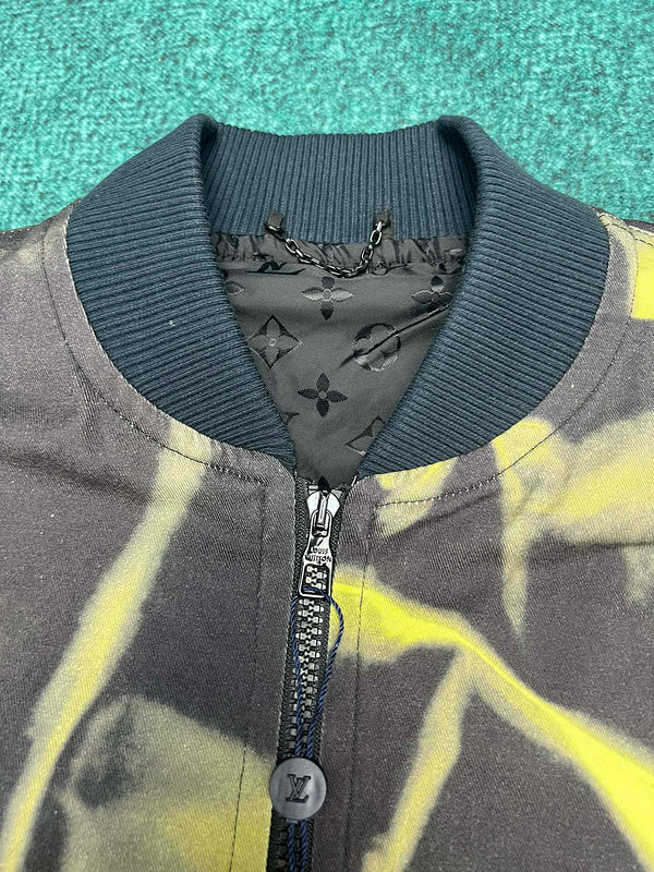 LV Jacket 113020