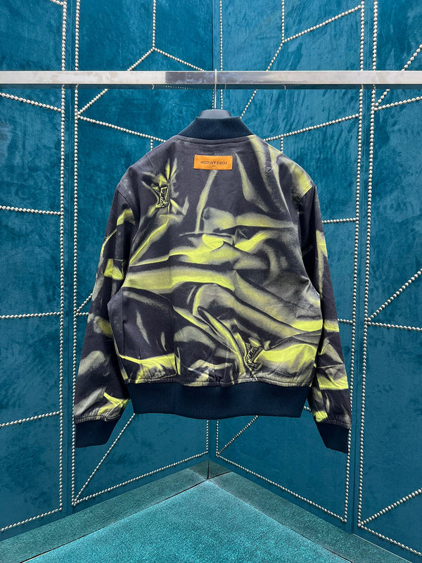 LV Jacket 113020