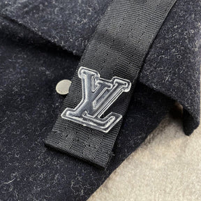 LV Pants 012403