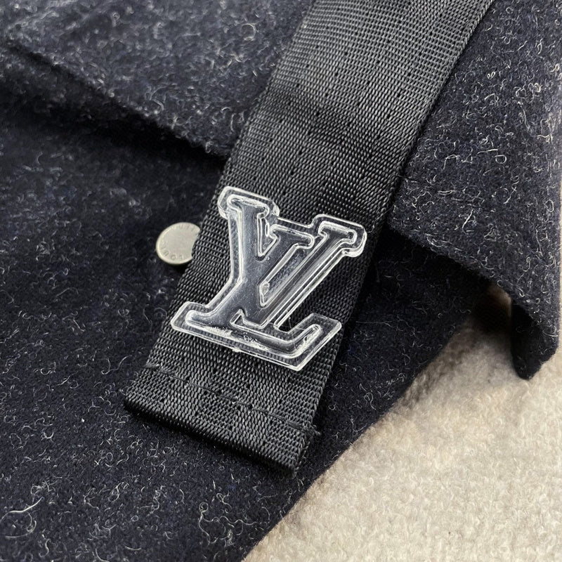 LV Pants 012403