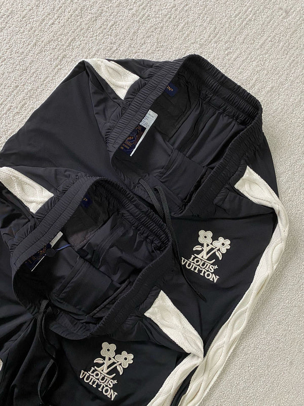 LV Pants 050122