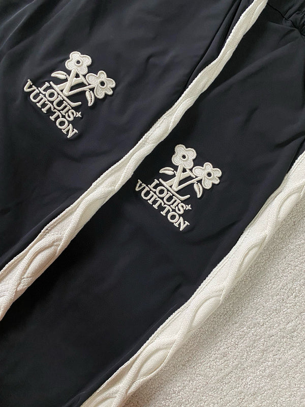 LV Pants 050122