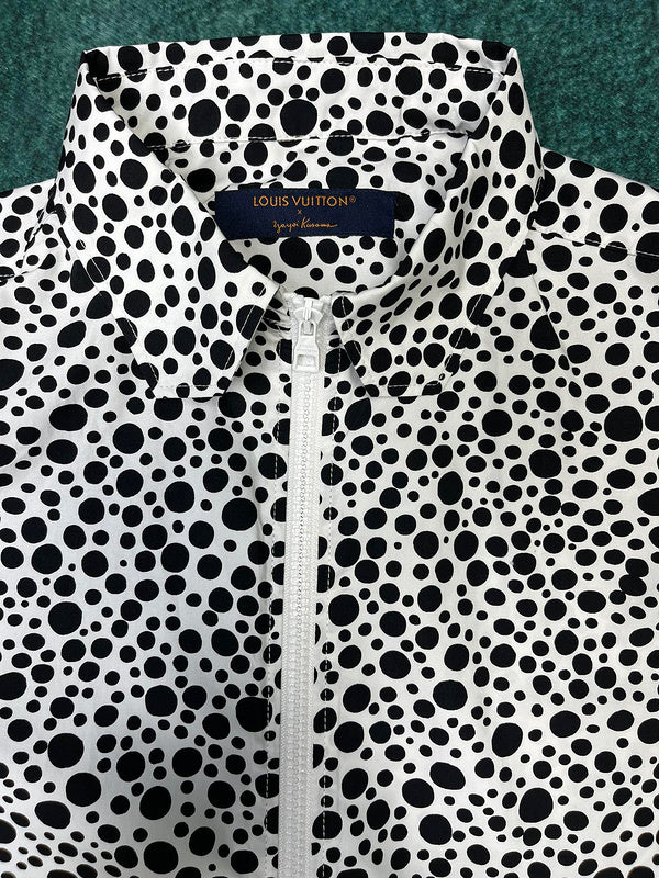 LV Shirt 102211