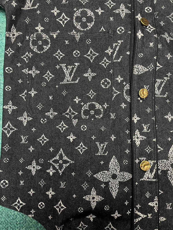 LV Shirt 110801