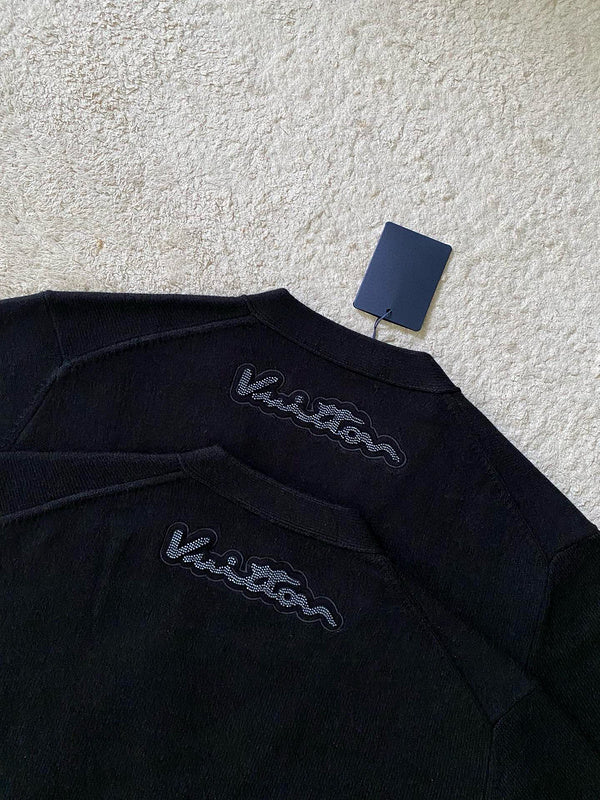 LV Shirt 122303