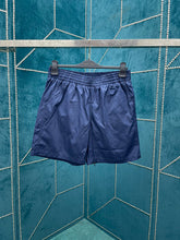 LV Shorts 102209