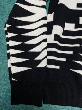 LV Sweater 102313