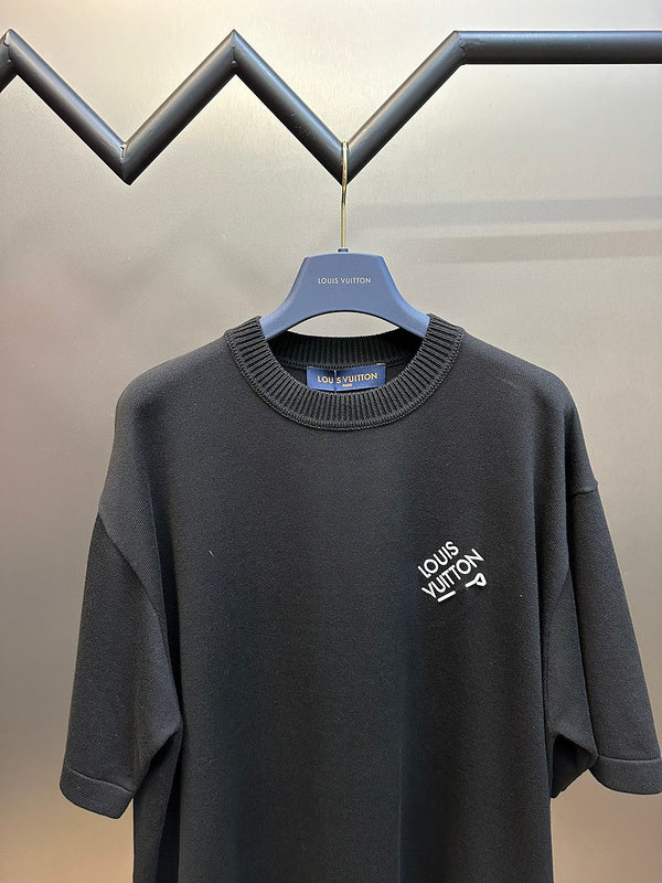 LV T-shirt 122328