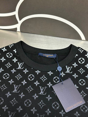 LV T-shirt 122377
