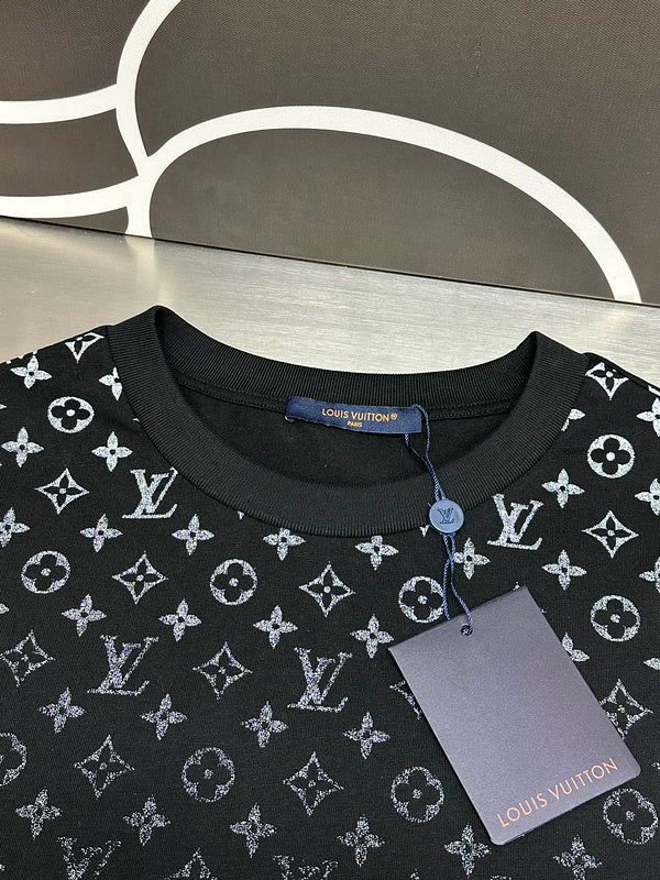 LV T-shirt 122377
