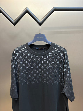 LV T-shirt 122377